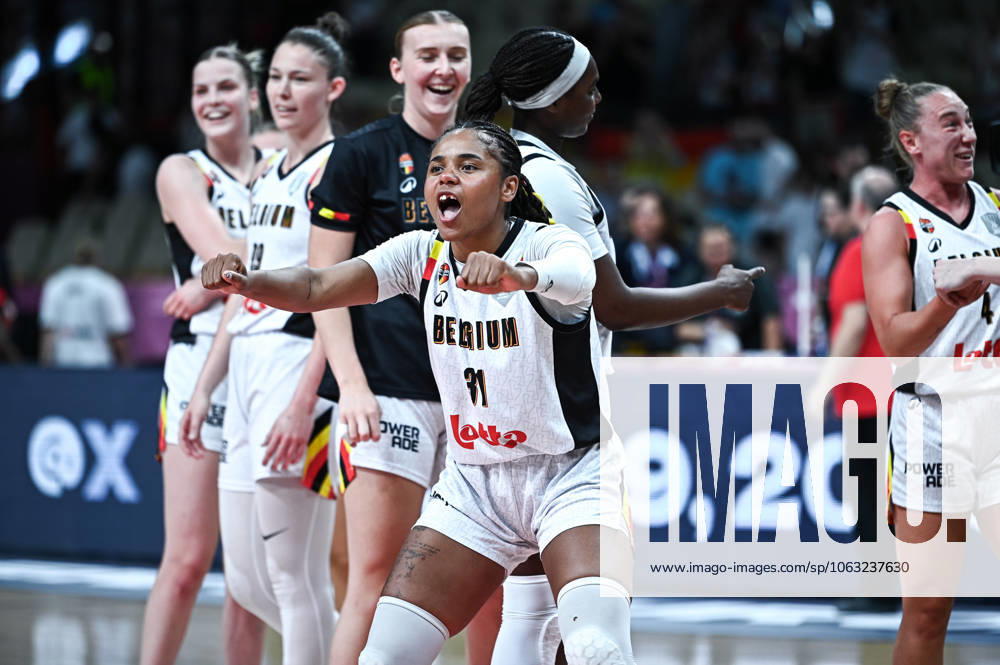 Bilder des Jahres 2025, Sport 06 Juni June 25, 2025, Piraeus, Piraeus, Greece: 31 MAXUELLA LISOWA-MBAKA of Belgium celebrates the victory during the Womenâ€⠢s Eurobasket Quarter Finals, match between Belgium and Germany at Peace & Friendship Stadium on June 25, 2025, in Piraeus, Greece. Piraeus Greece - ZUMAk160 20250625_zip_k160_046