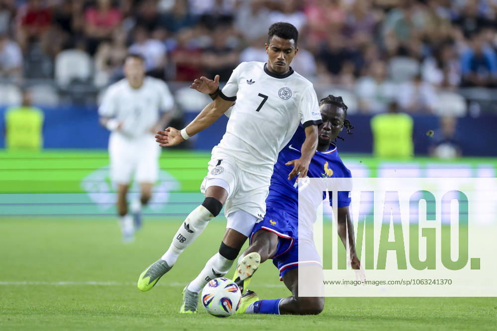 Ansgar Knauff Germany and Ismael Doukoure France battle for the ball, UEFA European Under 21 Championship 2025 Semi Final, Germany v France, KoÅ¡icka futbalova arà na on June 25, 2025 in Koöice, Slovakia Photo by Marco Steinbrenner DeFodi Images Ansgar Knauff Germany and Ismael Doukoure France battle for the ball, UEFA European Under 21 Championship 2025 Semi Final, Germany v France, Koöice futbalova arà na, June 25, 2025 in Koöice, Slovakia Photo by Marco Steinbrenner DeFodi Images