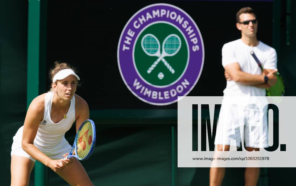 Belgian Elise Mertens and her coach Christopher Herman pictured in action during the afternoon training session the 2025 Wimbledon grand slam tennis tournament at the All England Tennis Club, in south-west London, Britain, Thursday 26 June 2025. BENOITxDOPPAGNE x127859075x