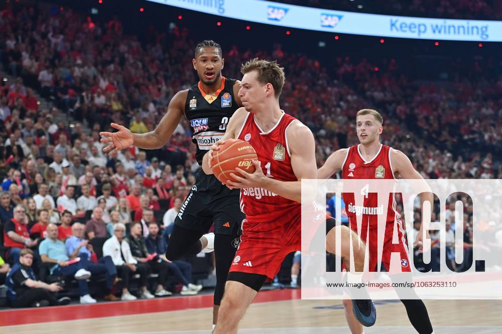 Justus HOLLATZ FCB , action,duel against Karim JALLOW UL Basketball BBL,season 2024 2025 5 final, FC Bayern Muenchen Ratiopharm Ulm on 26 06 2025, S A P G A R D EN