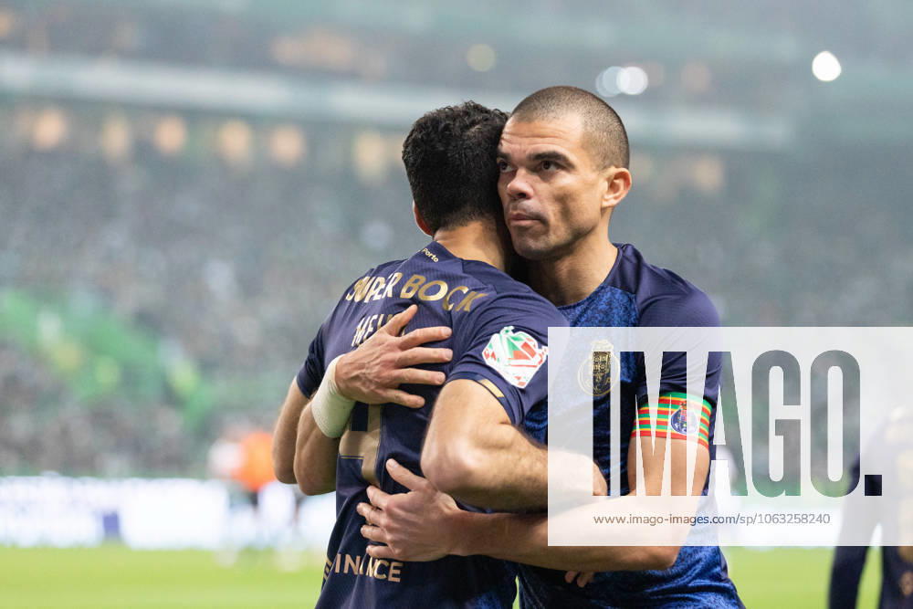 Porto forward from Iran MEHDI TAREMI (9) celebrating after scoring a goal with Porto defender from Portugal PEPE (3) during the game for Portugal Cup between Sporting and Porto at Estadio Jose de Alvalade Lisbon Portugal - ZUMAs359 20220302_zsp_s359_072