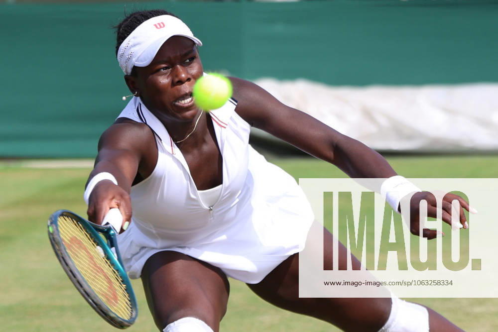 VICTORIA MBOKO of Canada during the match against P. Hon of Australia in the third round of qualification of Championships 2025 at Wimbledon AELTC in London. London England - ZUMAc278 20250626_zsp_c278_017