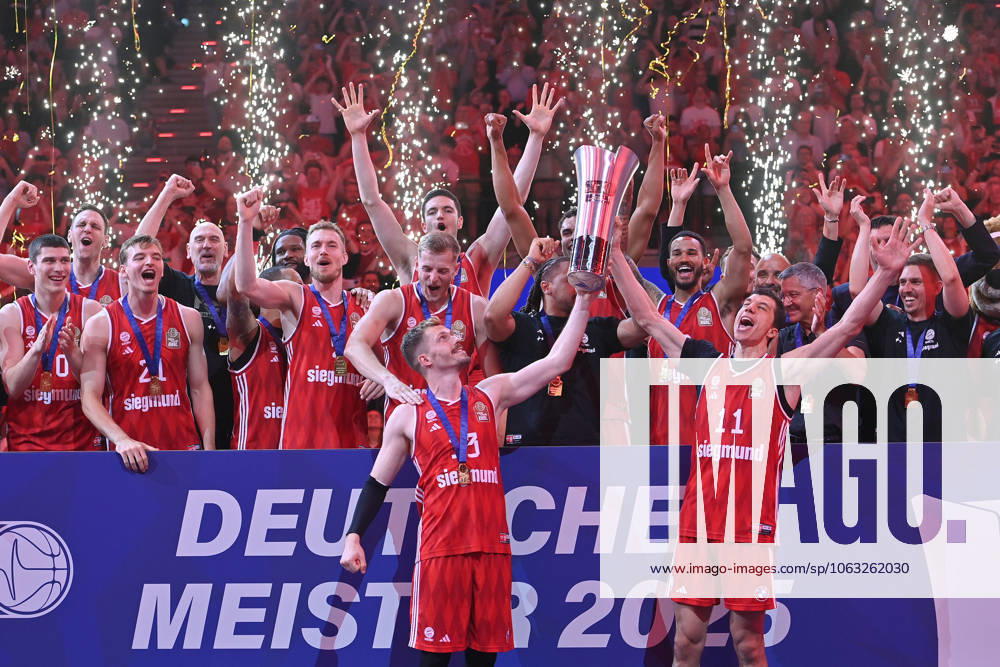 VLADIMIR LUCIC FCB and Andreas OBST FCB with trophy,cup,trophy, team photo,team,team,team photo award ceremony,German Champion, Basketball BBL,season 2024 2025 5 final, FC Bayern Muenchen Ratiopharm Ulm 81 77 on 26 06 2025, S A P G A R D EN