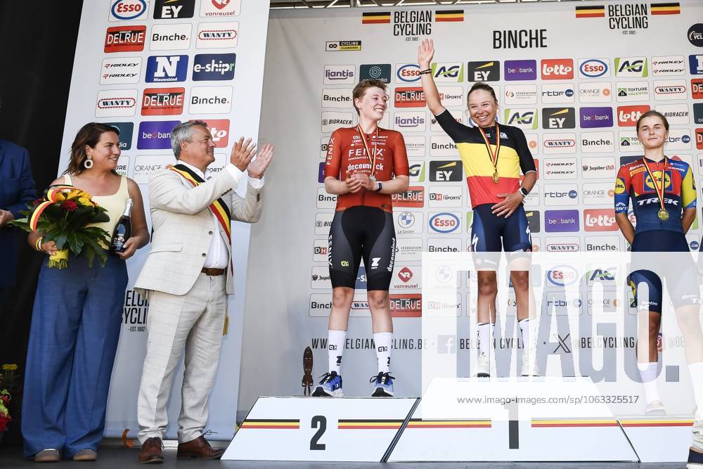 Bilder des Jahres 2025, Sport 06 Juni Belgian 2025 National Championship Binche 29 06 2025 BINCHE, BELGIUM - JUNE 29 : GHEKIERE Justine of AG Insurance - Soudal Team winning the Women Elite cycling road race of the Belgian National Championships 2025 an UCI National Championships cycling race of 132,8 km with start in Binche and finish in Binche on June 29, 2025 in Binche, Belgium, 29 06 2025 Binche Belgium