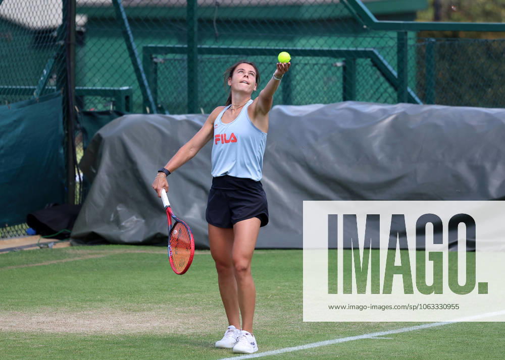 29th June 2025; All England Lawn Tennis and Croquet Club, London, England; Wimbledon Tennis Tournament, Practice Day; Emma Navarro (USA) practising on the Aorangi courts ActionPlus12806775 JohnxPatrickxFletcher