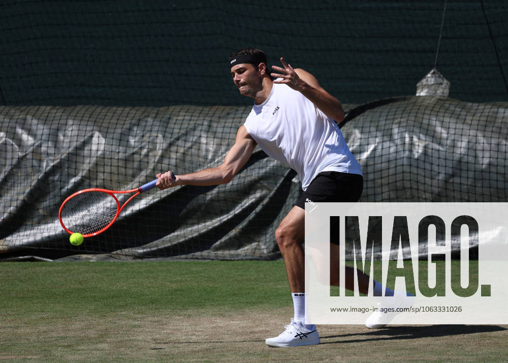 29th June 2025; All England Lawn Tennis and Croquet Club, London, England; Wimbledon Tennis Tournament, Practice Day; Taylor Fritz (USA) practising on the Aorangi courts ActionPlus12806790 JohnxPatrickxFletcher