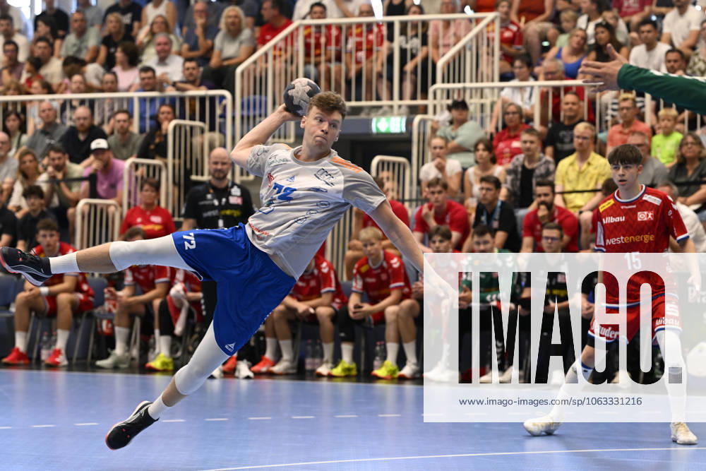 GER, 2 HBL, Repechage, Tusem Essen vs Dessau Rosslauer HV 06 29 6 2025 Essen, Sporthalle am Hallo, GER, 2 HBL, Repechage, Tusem Essen vs Dessau Rosslauer HV 06 2 HBL regulations prohibit any use of photographs as image sequences and or quasi video in the picture Tim Maximilian Hertzfeld Dessau Rosslauer HV06 72 at the circle NordphotoxGmbHx xFreund nph00018