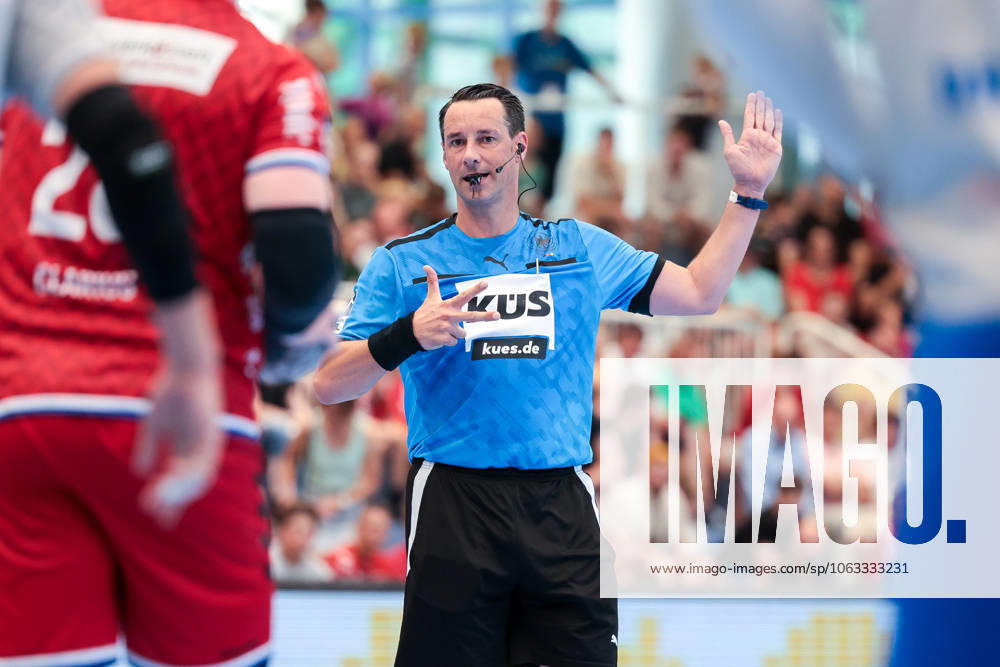 2 Handball Bundesliga, Catch-up match, TuSEM Essen Dessau Rosslauer HV 06, Referee Fabian Baumgart, Essen Sporthalle Am Hallo NRW Germany xRHR PHOTO DEx