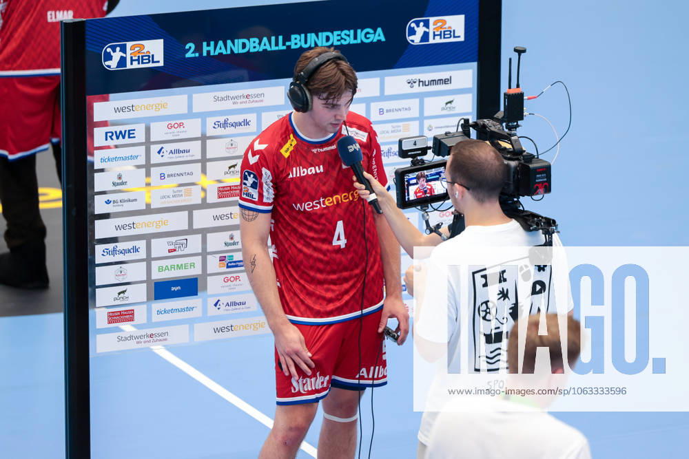 2 Handball Bundesliga, Catch-up match, TuSEM Essen Dessau Rosslauer HV 06, Felix Göttler TuSEM Essen interviewed by DYN, Essen Sporthalle Am Hallo NRW Germany xRHR PHOTO DEx