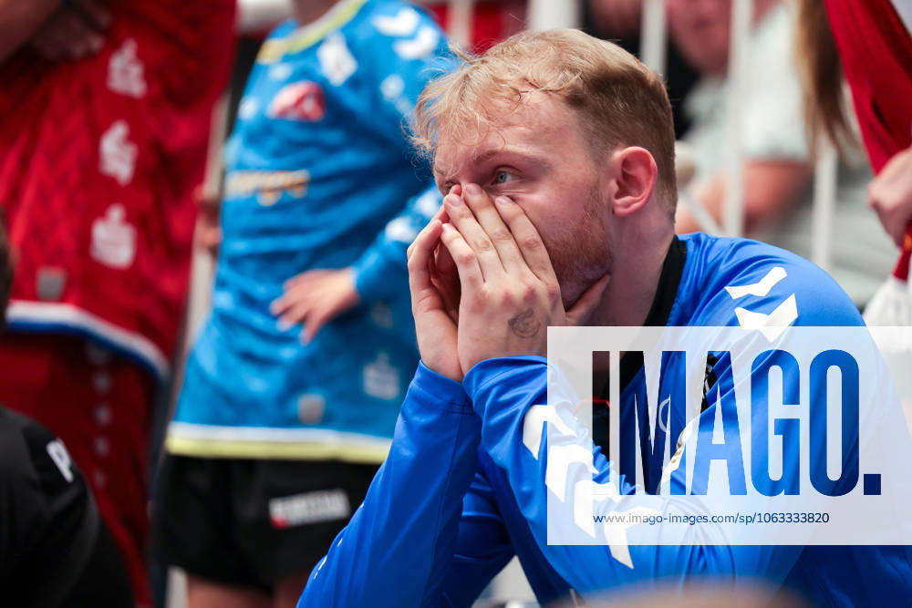 2 Handball Bundesliga, Catch-up match, TuSEM Essen Dessau Rosslauer HV 06, A sad fan of ASV Hamm Westfalen, Essen Sporthalle Am Hallo NRW Germany xRHR FOTO DEx