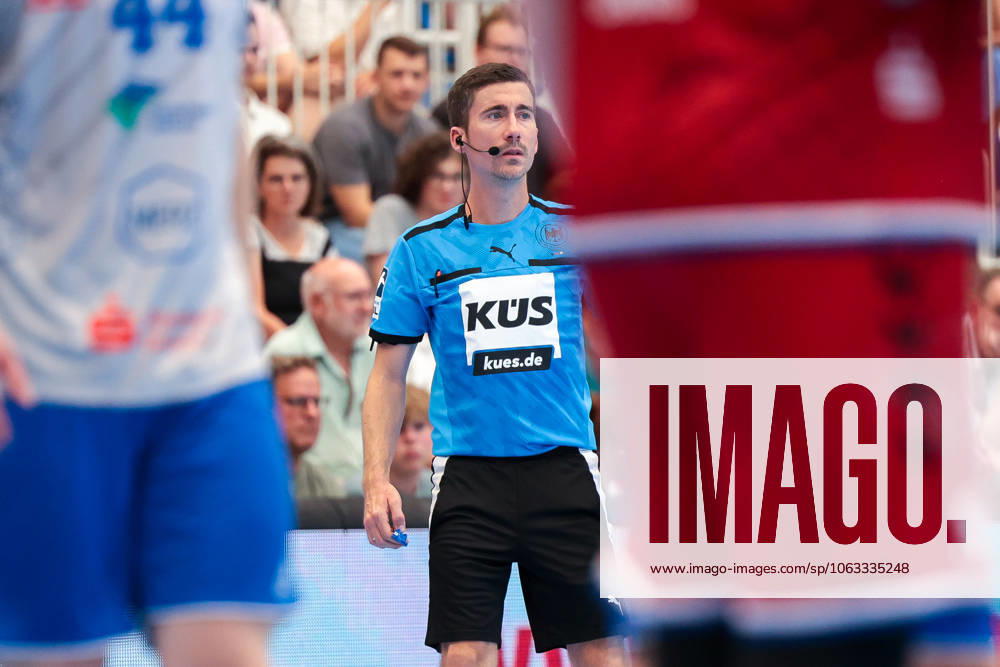 2 Handball Bundesliga, Catch-up match, TuSEM Essen Dessau Rosslauer HV 06, Referee Philipp Dinges, Essen Sporthalle Am Hallo NRW Germany xRHR PHOTO DEx