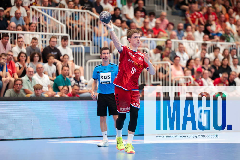 2 Handball Bundesliga, Catch-up match, TuSEM Essen Dessau Rosslauer HV 06, Mika Petersen TuSEM Essen , Essen Sporthalle Am Hallo NRW Germany xRHR FOTO DEx