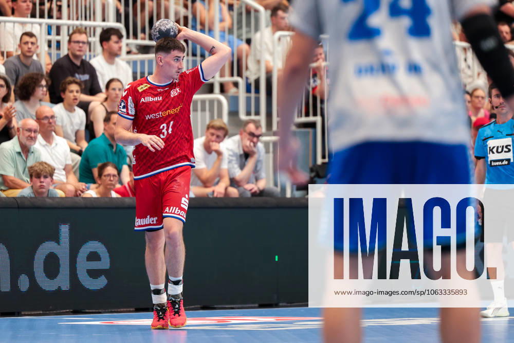 2 Handball Bundesliga, Catch-up match, TuSEM Essen Dessau Rosslauer HV 06, Lev Szuharev TuSEM Essen , Essen Sporthalle Am Hallo NRW Germany xRHR PHOTO DEx