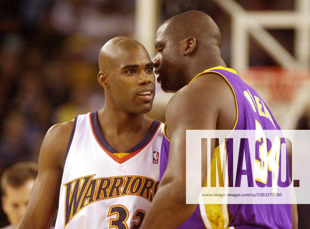 Dec 10, 2002; Oakland, CA, USA; Golden State Warrior Antawn Jamison talks with Los Angeles Lakers Shaquille O Neal before the start of their game at the Oakland Coliseum Tuesday December 10,2002 in Oakland Calif. Oakland CA USA