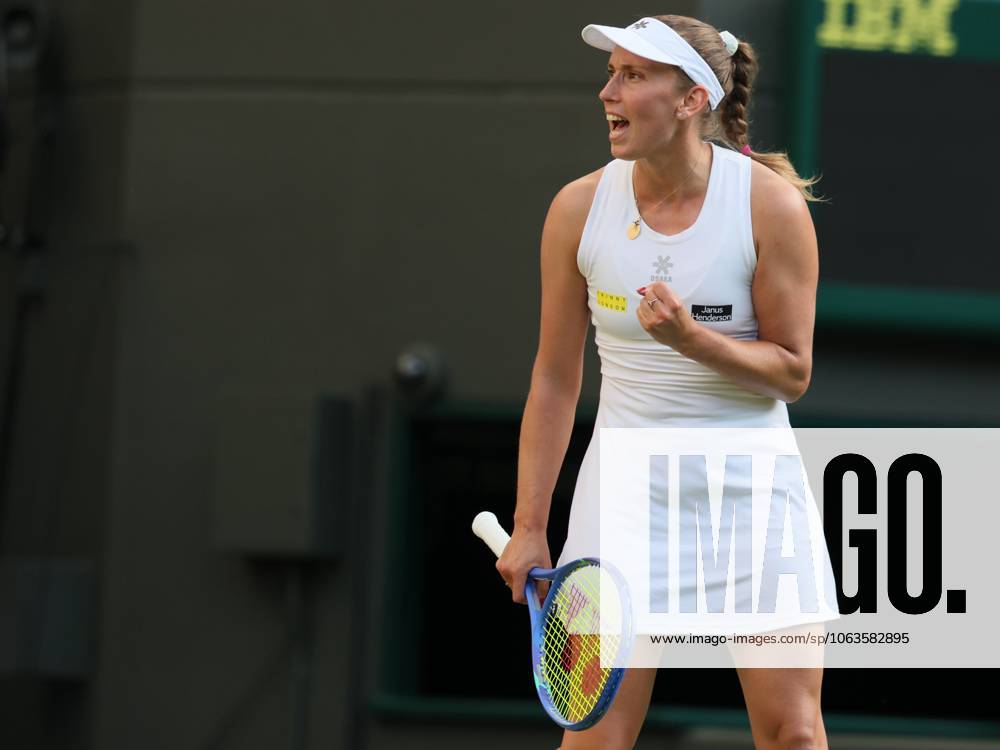 Belgian Elise Mertens reacts during a tennis match against Ukrainian Svitolina, in the third round of the women s singles at the 2025 Wimbledon grand slam tournament, Friday 04 July 2025 at the All England Tennis Club, in South-West London, Britain. BENOITxDOPPAGNE x128428664x