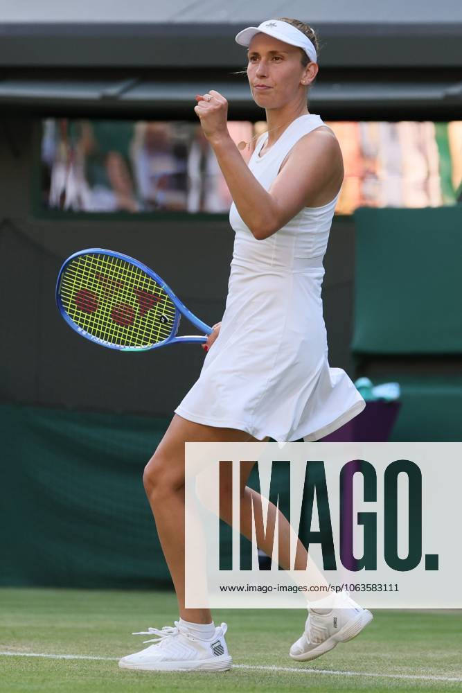Belgian Elise Mertens reacts during a tennis match against Ukrainian Svitolina, in the third round of the women s singles at the 2025 Wimbledon grand slam tournament, Friday 04 July 2025 at the All England Tennis Club, in South-West London, Britain. BENOITxDOPPAGNE x128428754x