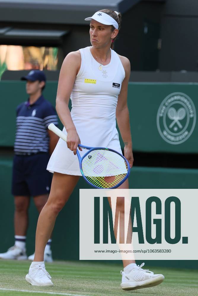 Belgian Elise Mertens reacts during a tennis match against Ukrainian Svitolina, in the third round of the women s singles at the 2025 Wimbledon grand slam tournament, Friday 04 July 2025 at the All England Tennis Club, in South-West London, Britain. BENOITxDOPPAGNE x128428797x
