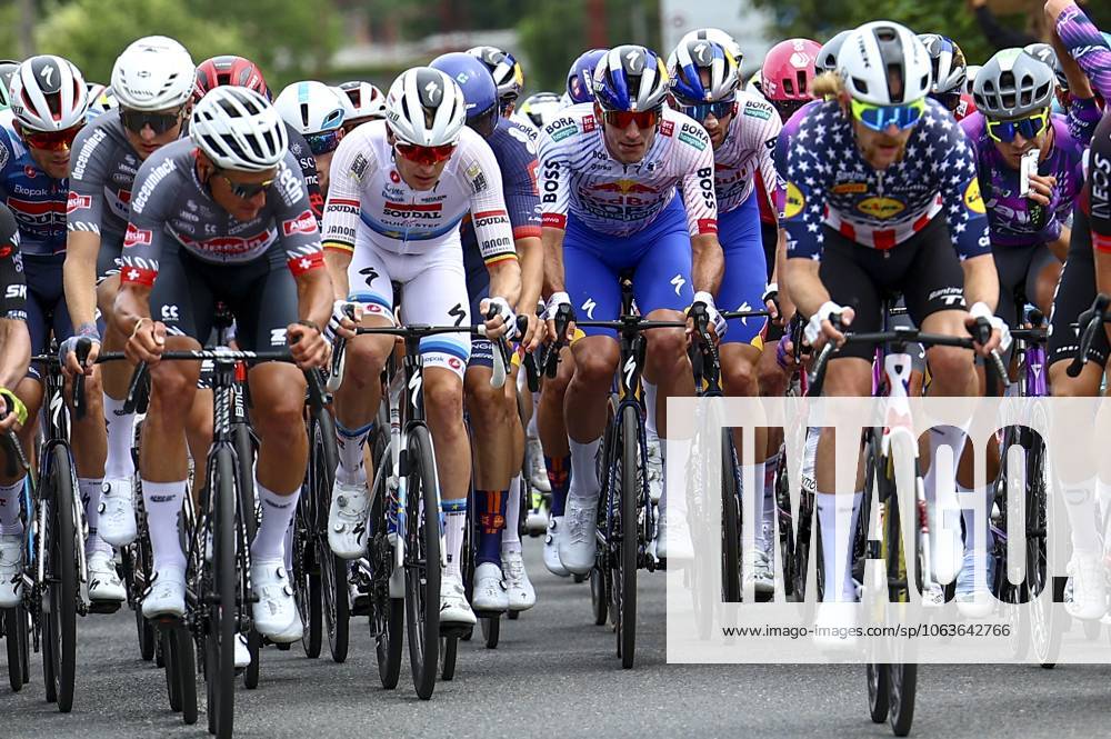 Belgian Tim Merlier of Soudal Quick-Step pictured in action during the first stage, Lille Metropole to Lille Metropole (185 km), of the 2025 Tour de France cycling race, in Lille, France, on Saturday 05 July 2025. The 112th edition of the Tour de France starts on Saturday 5 July in Lille, France, and will finish in Paris, France on the 27th of July. DAVIDxPINTENS x128479237x