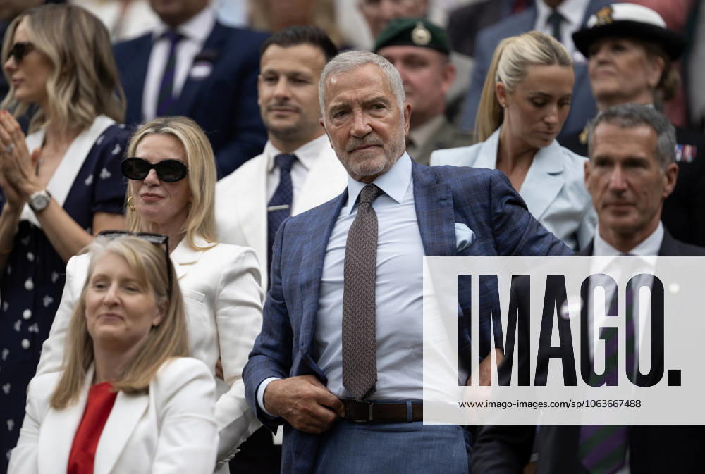 Day Six: The Championships - Wimbledon 2025 LONDON, ENGLAND - JULY 05: Former football player Graeme Souness watches from the royal box during the Gentlemen s Singles third round between Jannik Sinner of Italy and Pedro Martinez of Spain match on day six of The Championships Wimbledon 2025 at All England Lawn Tennis and Croquet Club on July 05, 2025 in London, England. London All England Lawn Tennis and Croq England United Kingdom
