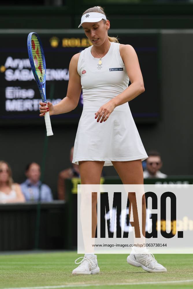 Belgian Elise Mertens reacts during a tennis match between Belgian Mertens and Belarusian Sabalenka, in the round of 16 of the women s singles at the 2025 Wimbledon grand slam tournament, Sunday 06 July 2025 at the All England Tennis Club, in South-West London, Britain. BENOITxDOPPAGNE x128546707x