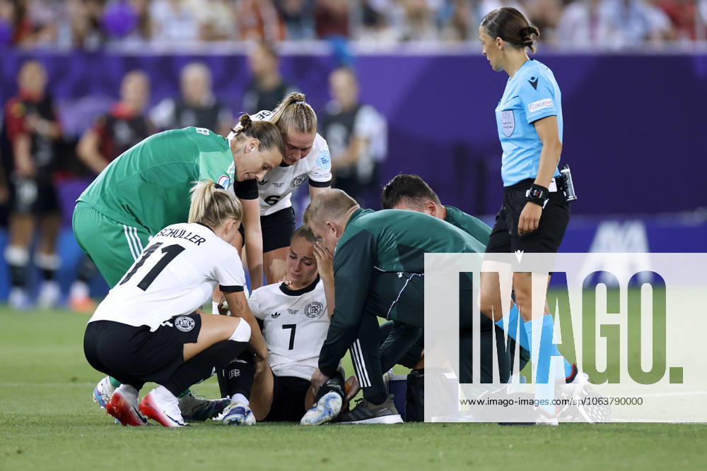 GWINN Giulia captain of Team Germany suffered a serious injury in the first half and had to be replaced by SCHUELLER Lea and goalkeeper BERGER Ann Katrin and KNAAK Rebecca UEFA Womens Football EURO 2025 in Switzerland Preliminary round match Germany Poland 2 0 on 04 07 2025 in St Gallen
