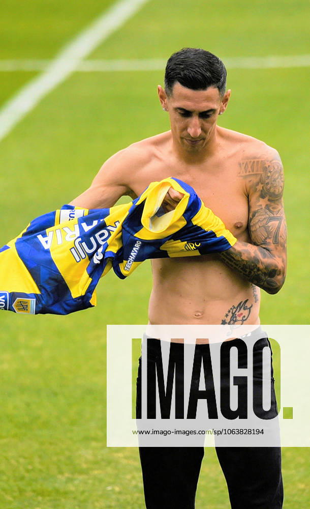 ANGEL DI MARIAS PRESENTATION AT ROSARIO CENTRAL