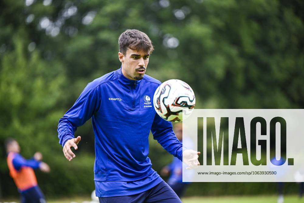 Gent s Tiago Araujo pictured in action during a training session of Belgian soccer team KAA Gent, on the third day of the summer camp in Horst, the Netherlands on Wednesday 09 July 2025. The team is preparing for the upcoming 2025-2026 first division season. TOM GOYVAERTS TomxGoyvaerts x128748584x