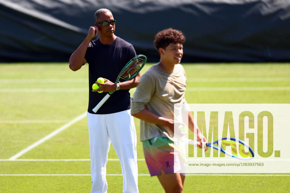 Ben Shelton and father Bryan Shelton on the practice courts Wimbledon Tennis Championships, Day 10, The All England Lawn Tennis and Croquet Club, London, UK - 09 Jul 2025London The All England Lawn Tennis and United Kingdom