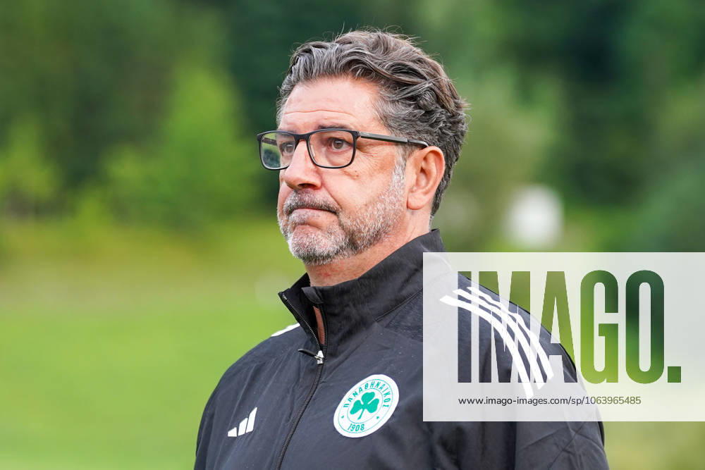 FC Schalke 04 training camp Neustift im Stubaital test match 09 07 2025 FC Schalke 04 vs Panathinaikos Athens Silberstadt Arena Schwaz, Austria Coach Rui Vitoria Panathinaikos
