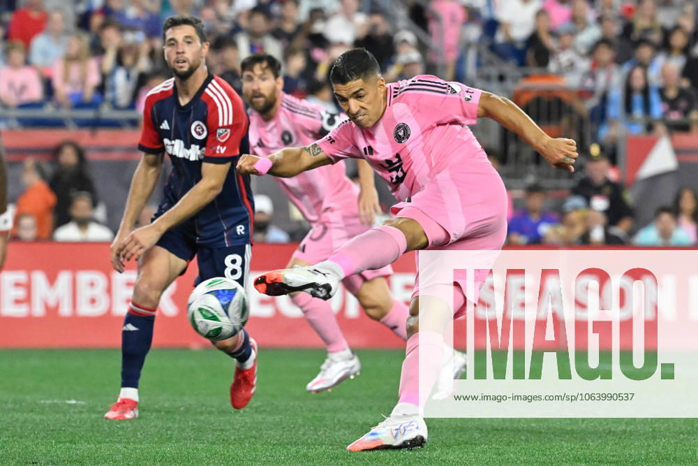 Foxborough, Massachusetts, USA; Inter Miami forward Luis Suarez (9) shoots against the New England Revolution during the second half at Gillette Stadium. CSM Foxborough USA - ZUMAc04_ 20250709_zma_c04_104