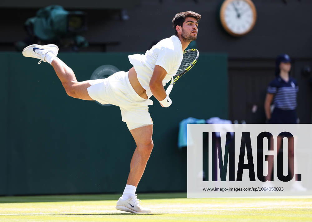 Carlos Alcaraz ESP , Mens Singles, Gentlemen s Singles Tennis Wimbledon 2025 Grand Slam ITF ATP WTA AELTC London Great Britain 11 July 2025