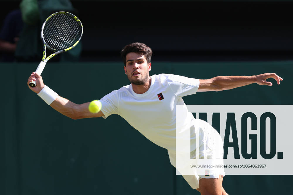 Carlos Alcaraz ESP , Mens Singles, Gentlemen s Singles Tennis Wimbledon 2025 Grand Slam ITF ATP WTA AELTC London Great Britain 11 July 2025