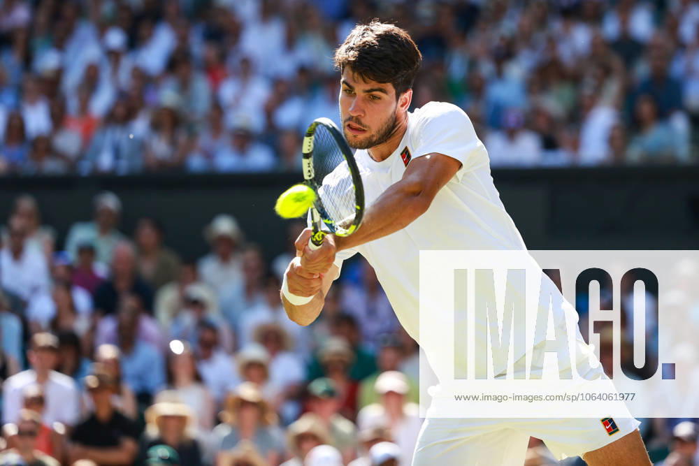 Carlos Alcaraz ESP , Mens Singles, Gentlemen s Singles Tennis Wimbledon 2025 Grand Slam ITF ATP WTA AELTC London Great Britain 11 July 2025