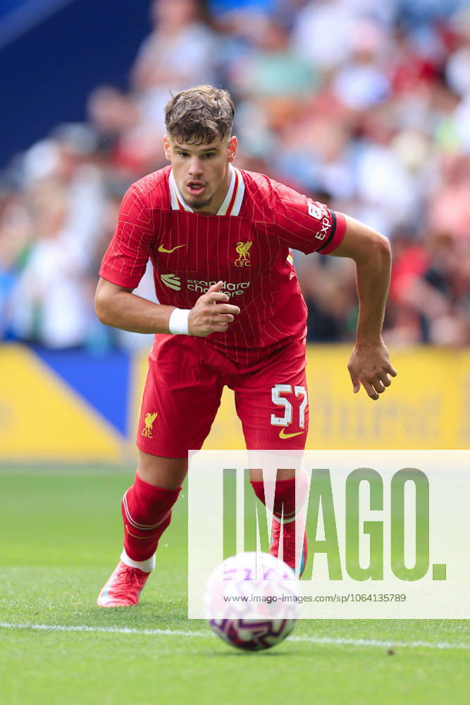 Fußball Vorsaison-Freundschaftsspiel Preston North End gegen Liverpool 13. Juli 2025 Vorsaison-Freundschaftsspiel Preston North End gegen Liverpool Milos Kerkez von Liverpool Foto Simon Stacpoole Abseits Preston UK