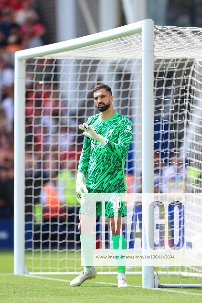 Fußball Vorsaison-Freundschaftsspiel Preston North End gegen Liverpool 13. Juli 2025 Vorsaison-Freundschaftsspiel Preston North End gegen Liverpool Liverpools Torwart Giorgi Mamardashvili Foto Simon Stacpoole Abseits Preston UK