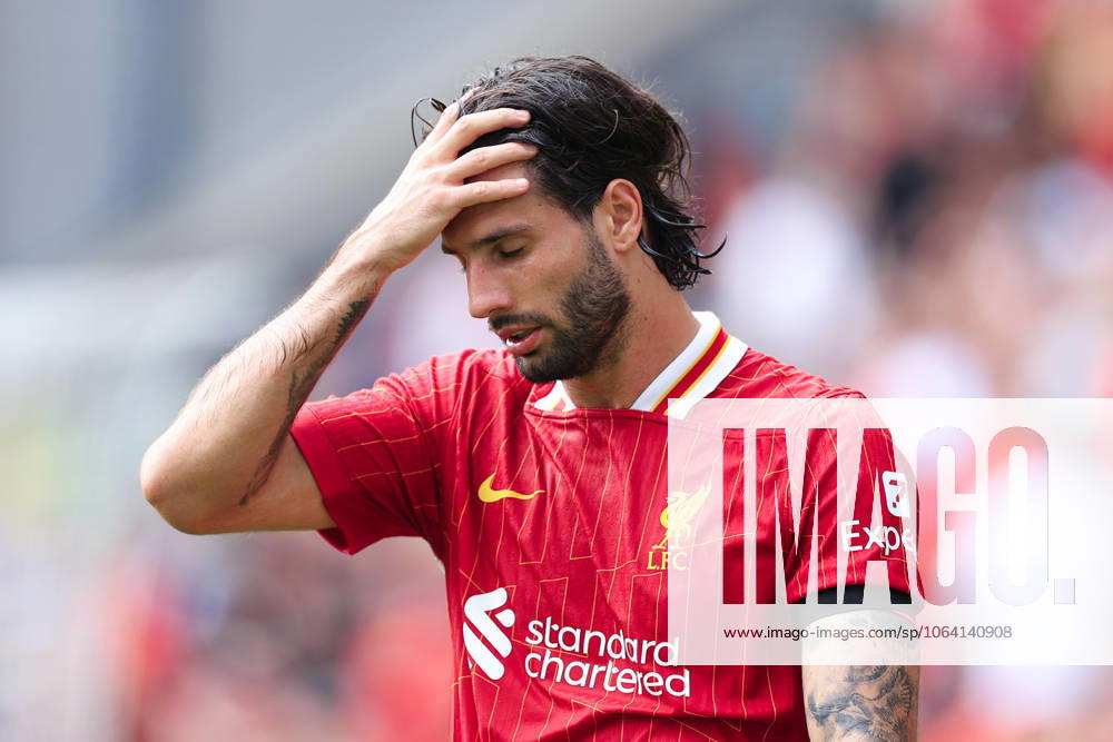 Fußball Vorsaison-Freundschaftsspiel Preston North End gegen Liverpool 13. Juli 2025 Vorsaison-Freundschaftsspiel Preston North End gegen Liverpool Dominik Szoboszlai von Liverpool sieht niedergeschlagen aus Foto Simon Stacpoole Abseits Preston UK