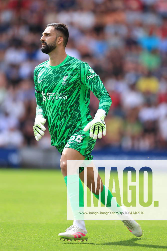Fußball Vorsaison-Freundschaftsspiel Preston North End gegen Liverpool 13. Juli 2025 Vorsaison-Freundschaftsspiel Preston North End gegen Liverpool Liverpools Torwart Giorgi Mamardashvili Foto Simon Stacpoole Abseits Preston UK