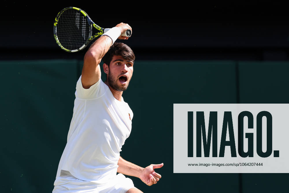 Carlos Alcaraz ESP , Mens Singles, Gentlemen s Singles Tennis Wimbledon 2025 Grand Slam ITF ATP WTA AELTC London Great Britain 11 July 2025