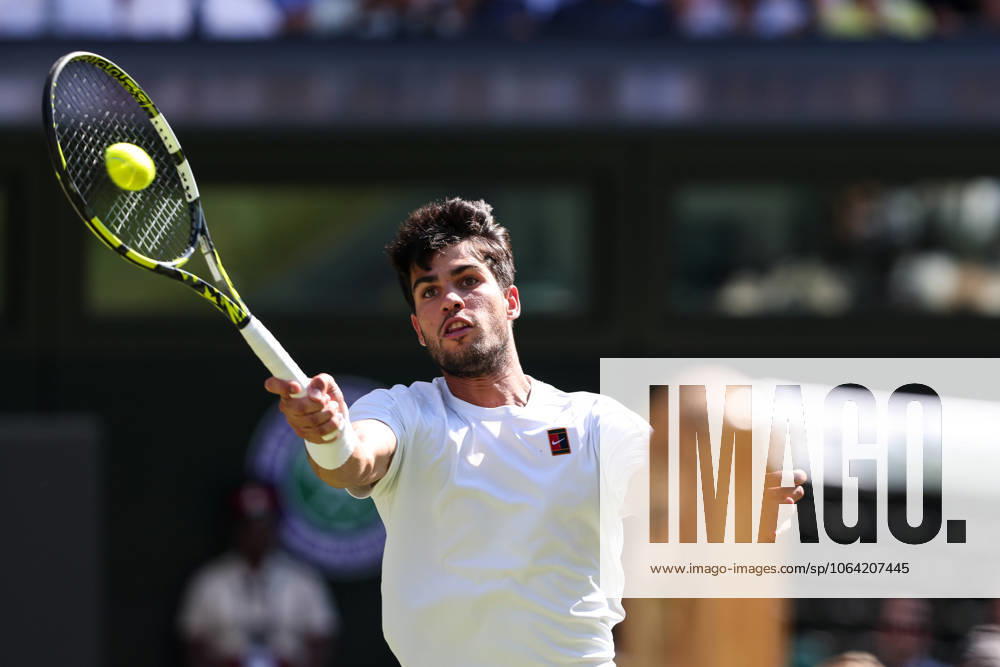 Carlos Alcaraz ESP , Mens Singles, Gentlemen s Singles Tennis Wimbledon 2025 Grand Slam ITF ATP WTA AELTC London Great Britain 11 July 2025