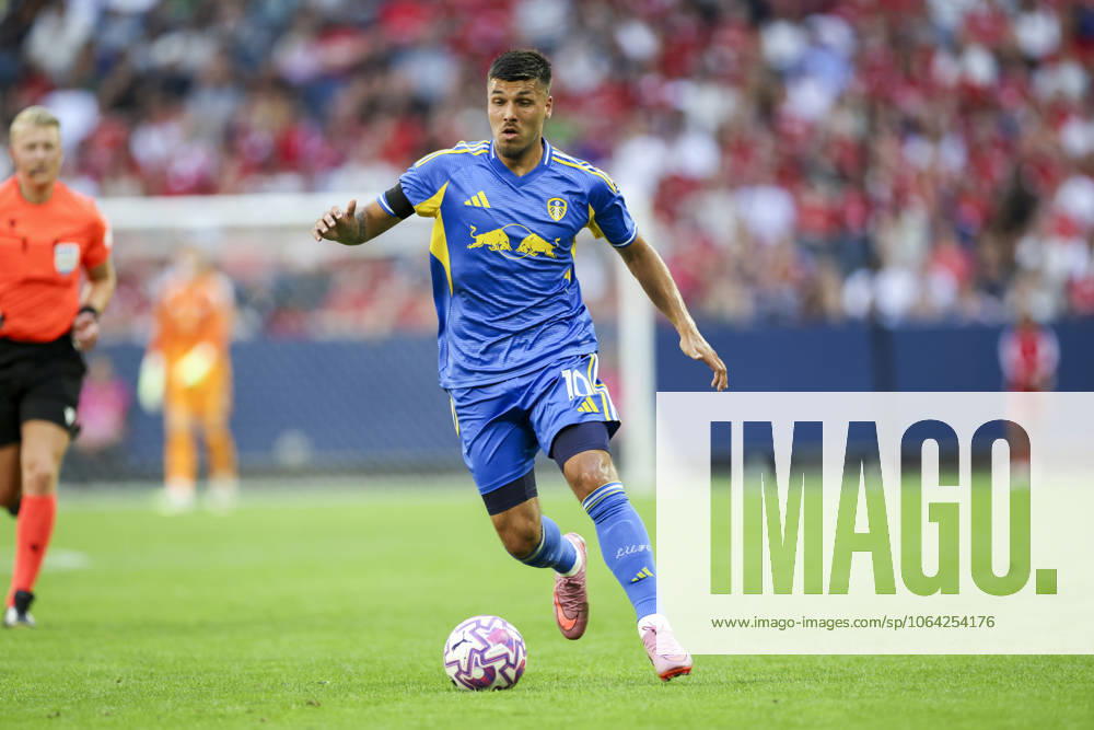 Manchester United, ManU FC v Leeds United FC, Pre-Season Friendly, Stockholm Leeds United forward Joel Piroe (10) during the Manchester United FC v Leeds United FC Pre-Season Friendly match at the Strawberry Arena, Stockholm, Sweden on 19 July 2025 Credit: Phil Duncan Every Second Media Editorial use only. All images are copyright Every Second Media Limited. No images may be reproduced without prior permission.