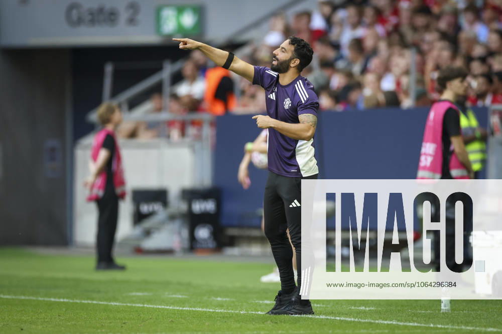 Manchester United, ManU FC v Leeds United FC, Pre-Season Friendly, Stockholm Manchester United Manager Head Coach Ruben Amorim gestures during the Manchester United FC v Leeds United FC Pre-Season Friendly match at the Strawberry Arena, Stockholm, Sweden on 19 July 2025 Credit: Phil Duncan Every Second Media Editorial use only. All images are copyright Every Second Media Limited. No images may be reproduced without prior permission.