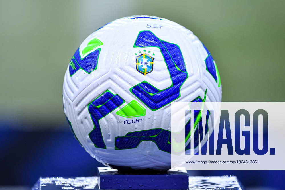 Palmeiras x Atlético MG SaO PAULO, SP - 20.07.2025: PALMEIRAS X ATLÃ TICO MG - Match ball between Palmeiras x AtlÃ tico MG, valid for the fifteenth round of the 2025 Brazilian Football Championship, this Sunday, (20) at Allianz Parque, SP. (Photo: Roberto Casimiro Fotoarena) x2773749x RobertoxCasimiro