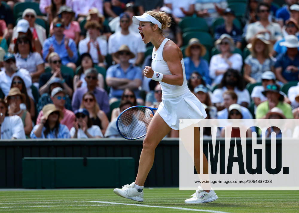 Laura Siegemund GER makes a fist and cheers,Cheers,Joy,Emotion, Ladies Singles, Ladies Singles