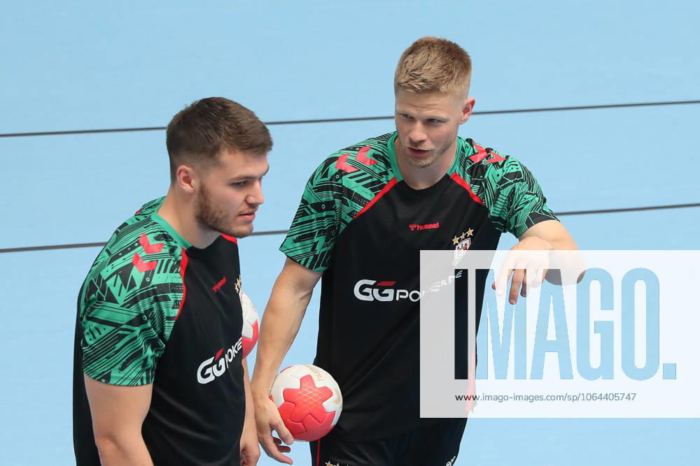 Handball, Daikin HBL, SC Magdeburg Training kick-off 2025 26 v l Elvar Örn Jonsson Magdeburg , Sebastian Barthold Magdeburg Magdeburg