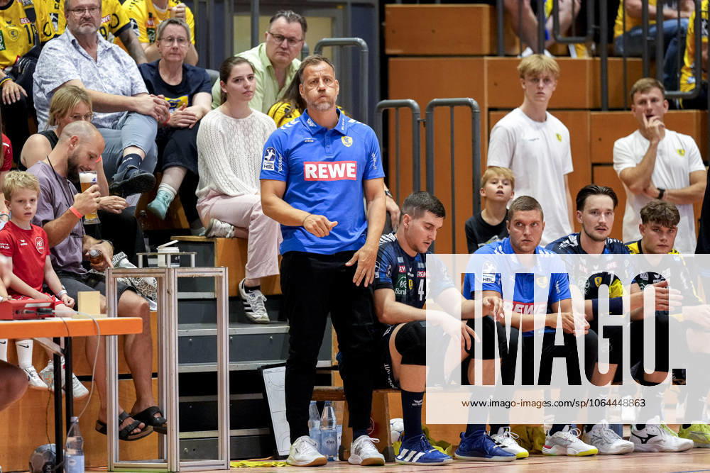 Maik Machulla coach, head coach, RNL , on the sidelines, on the sidelines, 25 07 2025, Schwetzingen Germany , Handball, Patrick Lengler Cup, HG Oftersheim Schwetzingen Rhein Neckar Löwen