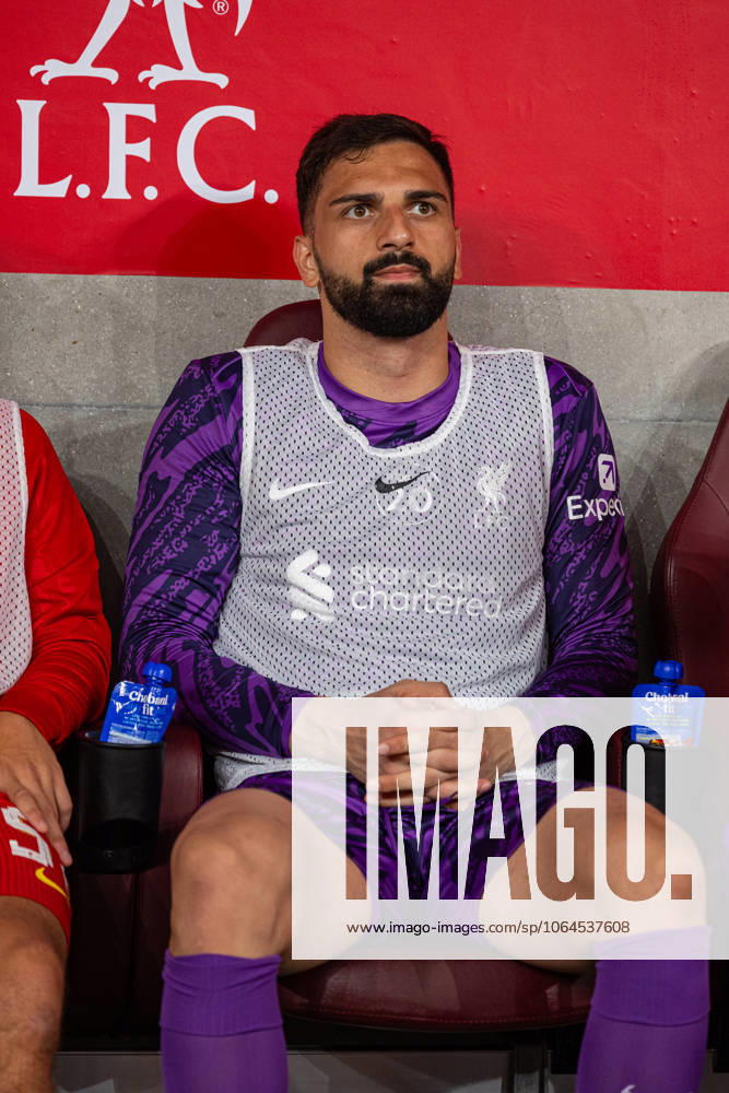 Football - Pre-Season - Liverpool FC v AC Milan HONG KONG - Saturday, July 26, 2025: Liverpool s goalkeeper Giorgi Mamardashvili during the Hong Kong Football Festival 2025 pre-season match between Liverpool FC and AC Milan at the Kai Tak Stadium. (Photo by David Rawcliffe Propaganda) HONG KONG Kai Tak Stadium HONG KONG CHINA