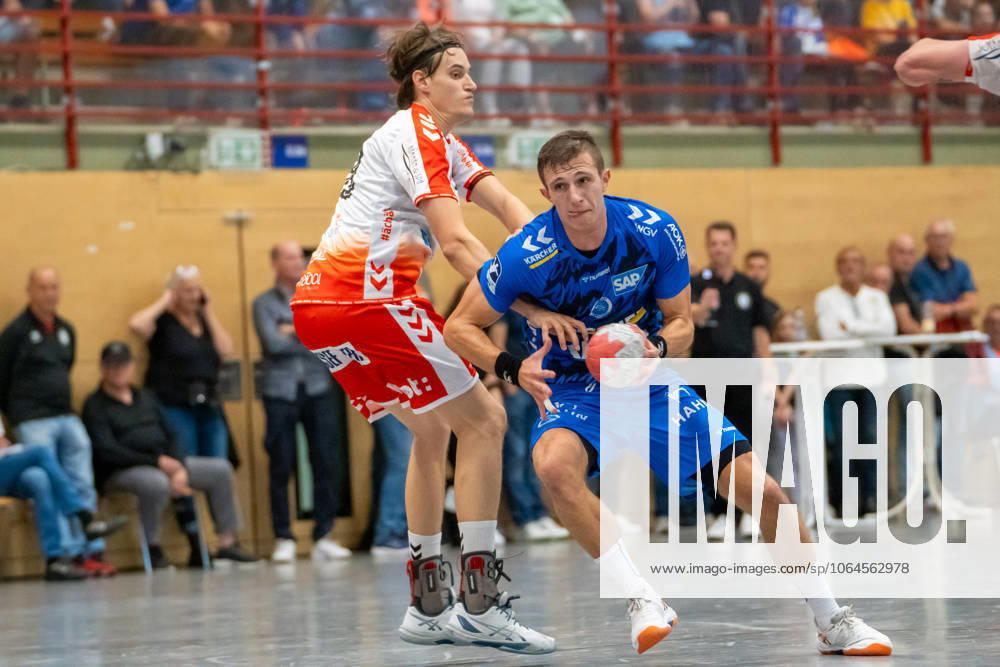 Handball I Men I Season 2025 2026 I Test match I TVB Stuttgart BSV Bern I 28 07 2025 Simone Mengon 15, TVB Stuttgart with ball Gemeindehalle Bittenfeld Waiblingen Baden Württemberg Germany