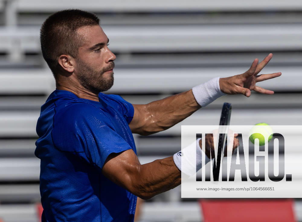 (250729) -- TORONTO, July 29, 2025 -- Borna Coric returns the ball during the men s singles first round match between Borna Coric of Croatia and Matteo Gigante of Italy at the 2025 National Bank Open tennis tournament in Toronto, Canada, July 28, 2025. (Photo by Xinhua) (SP)CANADA-TORONTO-TENNIS-NATIONAL BANK OPEN-MEN S SINGLES ZouxZheng