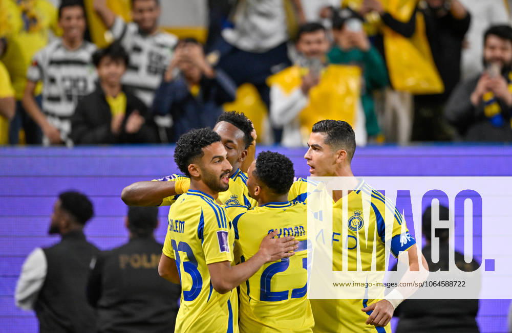 Al-Nassr v Esteghlal - AFC Champions League RIYADH, SAUDI ARABIA - MARCH 10: Jhon Duran of Al-Nassr celebrates with his teammates after a goal during AFC Champions League Elite football match between Al-Nassr and Esteghlal at Al-Awwal Park in Riyadh, Saudi Arabia on March 10, 2025. Riyad Suudi Arabistan. Editorial use only. Please get in touch for any other usage.