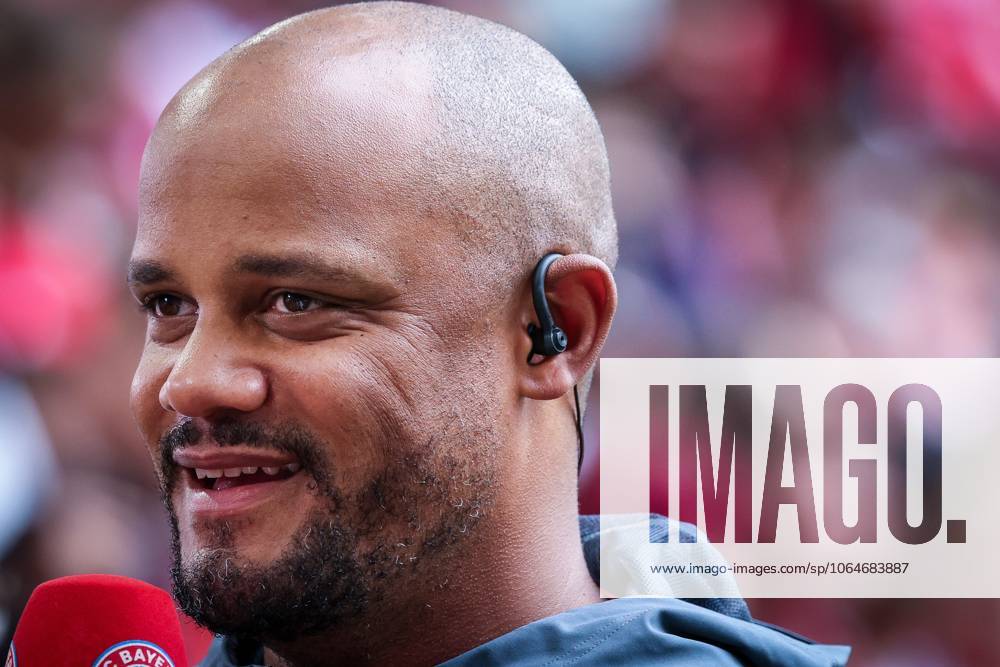 Head Coach Vincent Kompany FC Bayern Muenchen , FC Bayern Muenchen vs Olympique Lyonnais, DFL, Saison 2025 2026, Vorbereitungsspiel, Testspiel, 02 08 2025 DFB regulations prohibit any use of photographs as image sequences and or quasi video Muenchen Bayern Germany